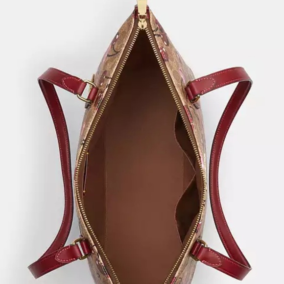 Coach Gallery Tote Bag In Signature Canvas With Cherry Print - Picture 5 of 5